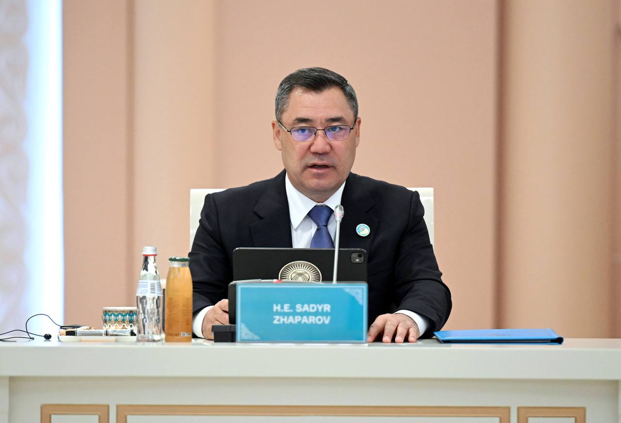 Садыр Жапаров: “Жасалма интеллект бүгүнкү күндүн эң актуалдуу маселеси”
